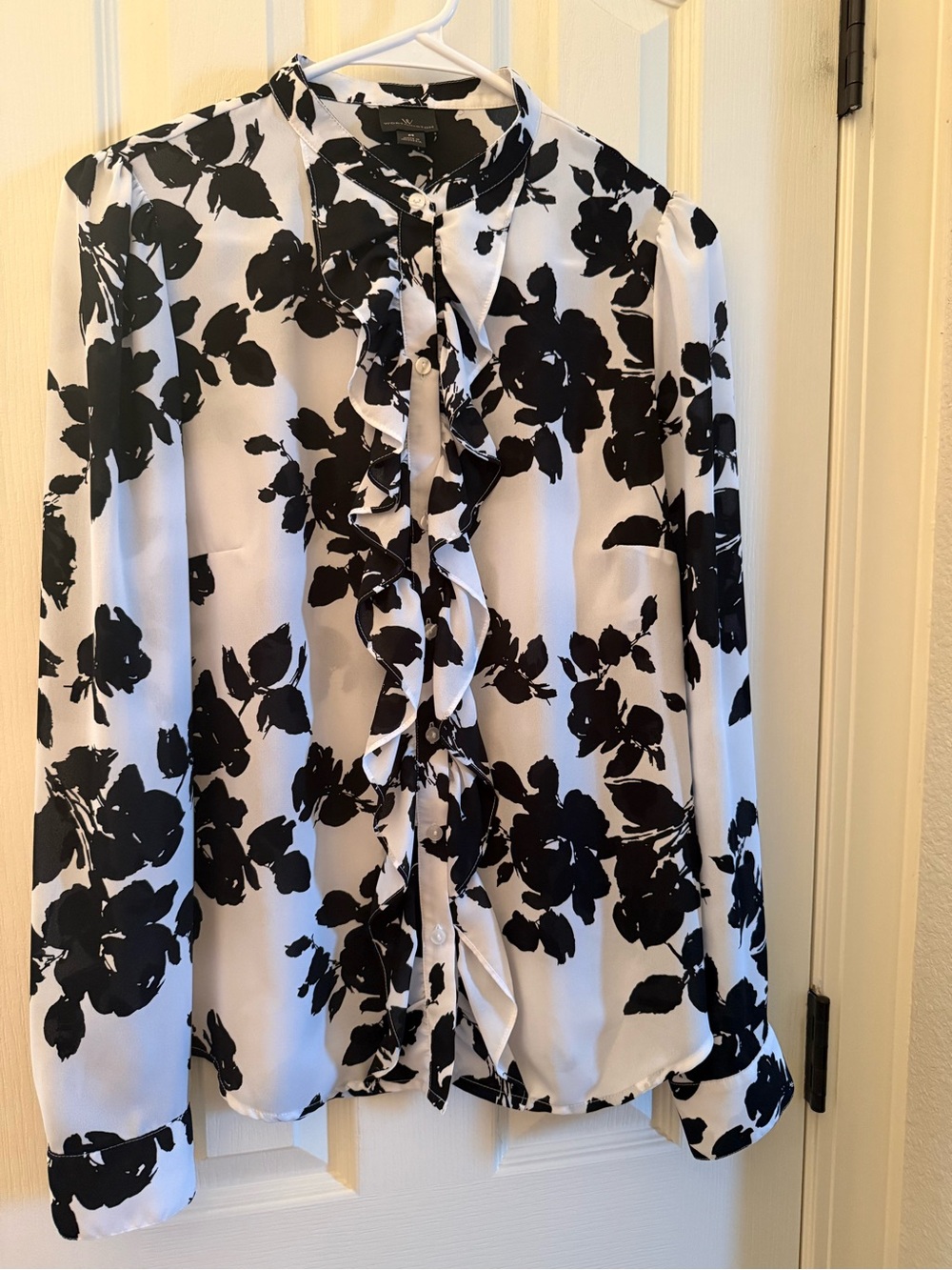 Worthington Black & White Floral Ruffle Front Blouse